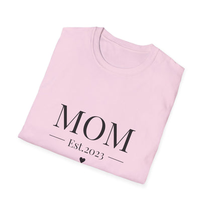 Mom Est. 2023 Unisex T-Shirt - Softstyle Tee for New Moms