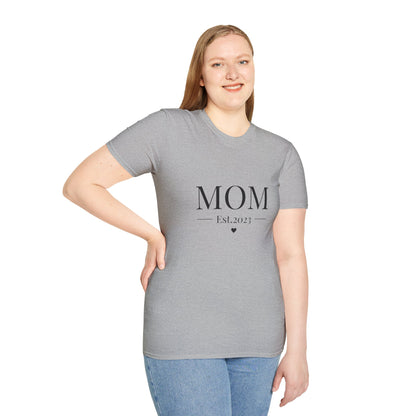 Mom Est. 2023 Unisex T-Shirt - Softstyle Tee for New Moms