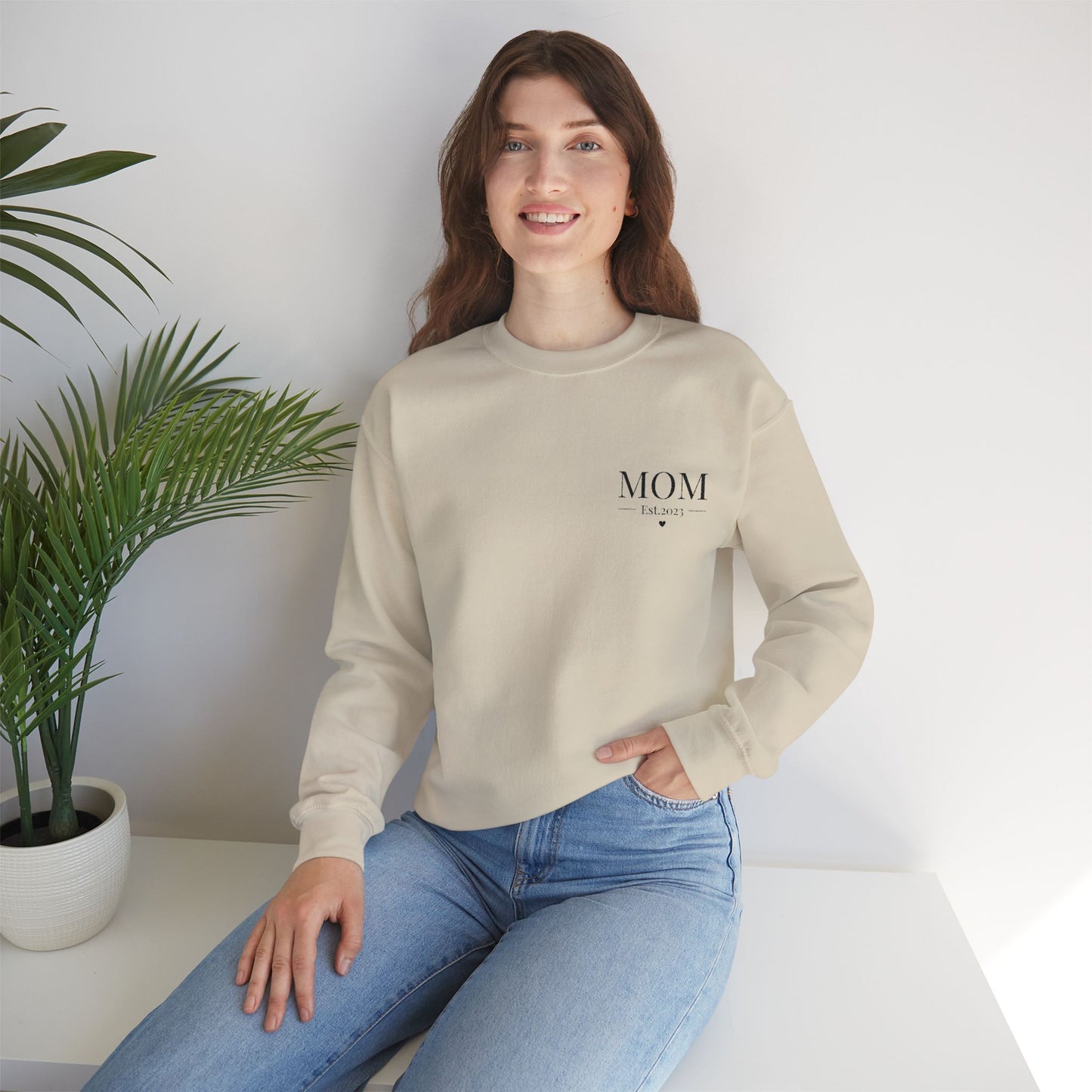 Mom Life Crewneck Sweatshirt - Cozy Unisex Pullover for Mother's Day