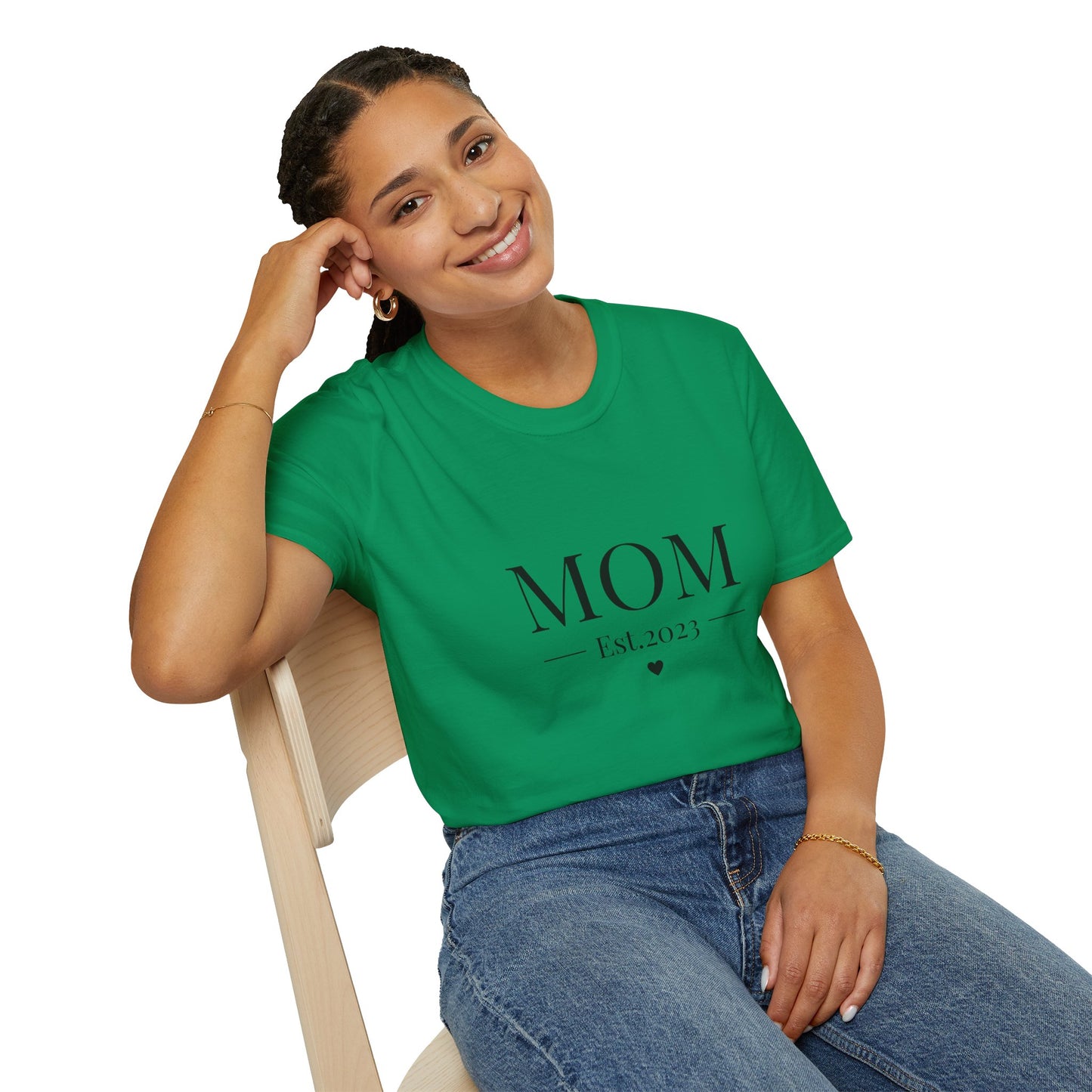 Mom Est. 2023 Unisex T-Shirt - Softstyle Tee for New Moms