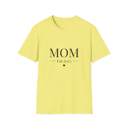 Mom Est. 2023 Unisex T-Shirt - Softstyle Tee for New Moms