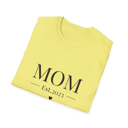 Mom Est. 2023 Unisex T-Shirt - Softstyle Tee for New Moms