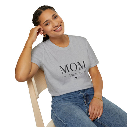 Mom Est. 2023 Unisex T-Shirt - Softstyle Tee for New Moms