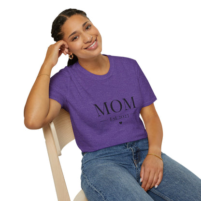 Mom Est. 2023 Unisex T-Shirt - Softstyle Tee for New Moms